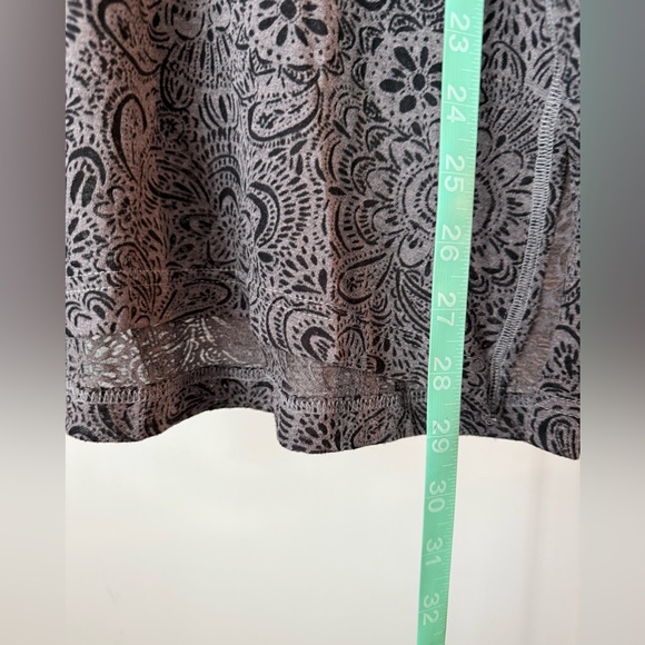 Athleta Sheer Black and Gray Patterned lightweight Hoodie - Picture 8 of 9